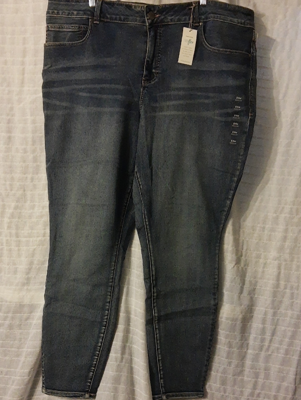 Maurices Women's Skinny Jeans in Dark Wash Denim